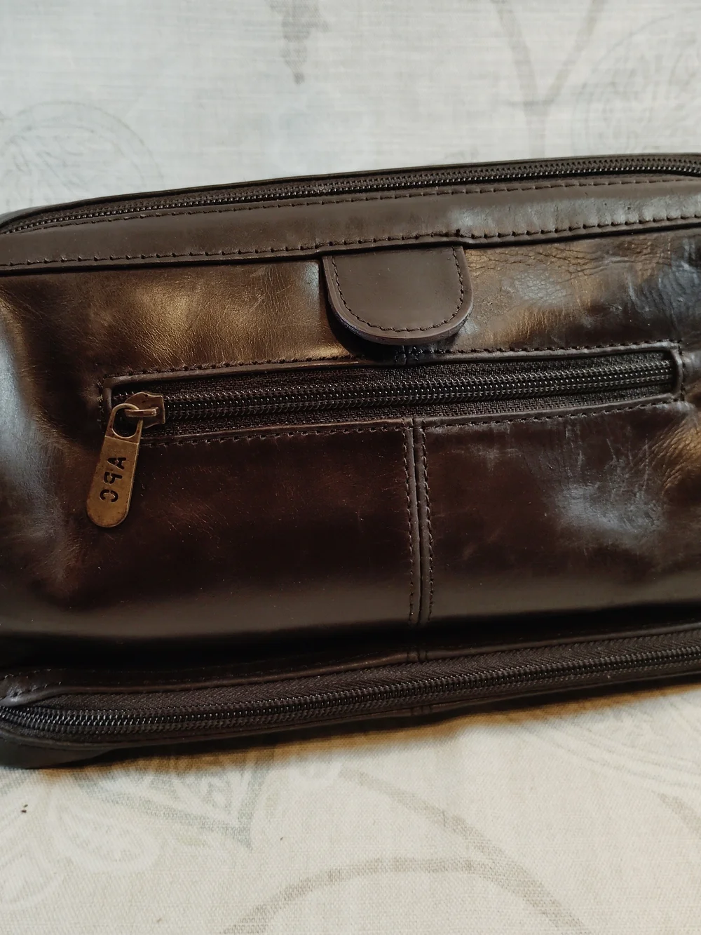 Amerileather Classic Brown Leather Men’s Toiletry/Travel Bag -
